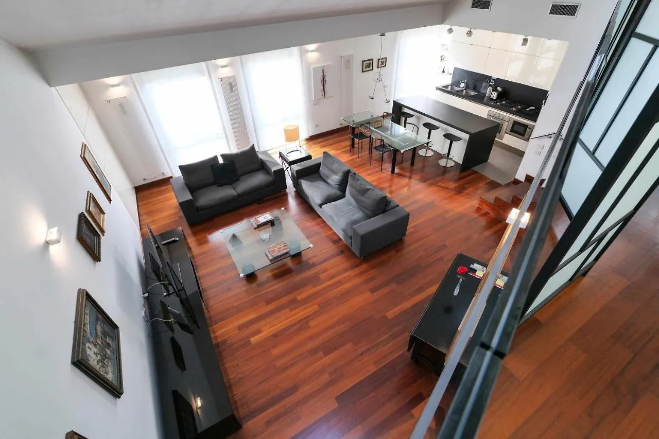 Npa20 Luxury Large Apartment In Navigli District Милан