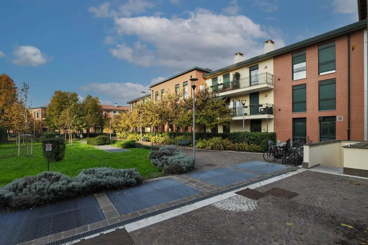 Npa20 Luxury Large Apartment In Navigli District Milan 0*,